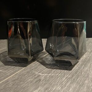 Set of 2 black hexagonal glass cups